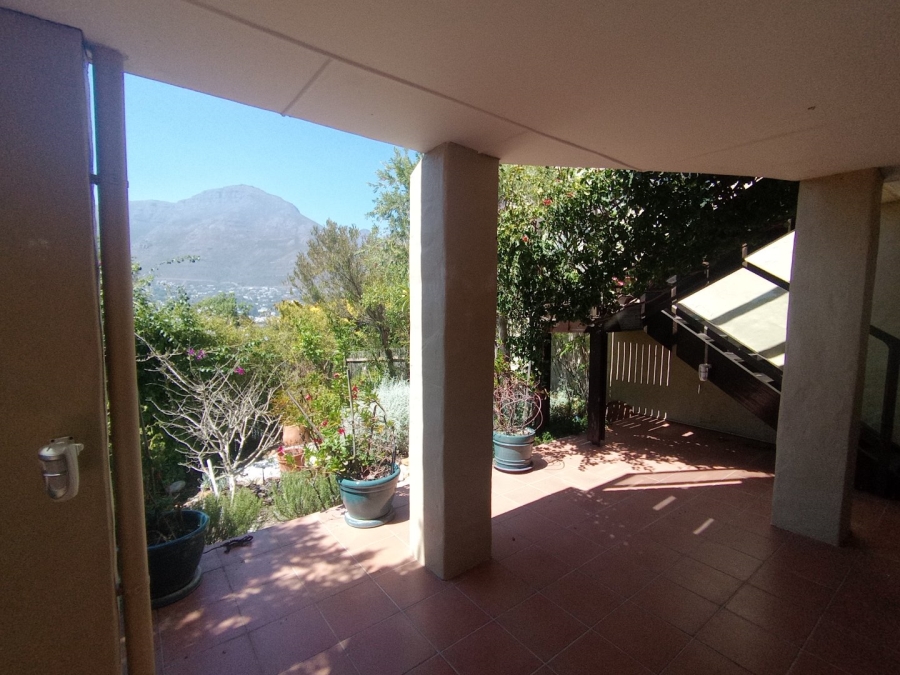 To Let 3 Bedroom Property for Rent in Northshore Western Cape